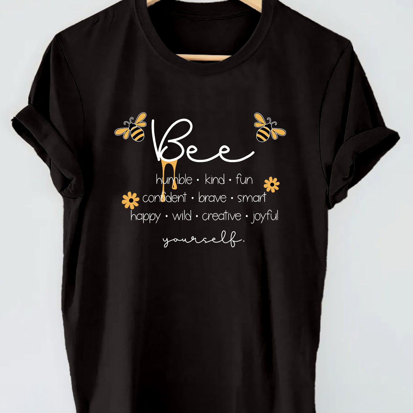 

Bee Print T-shirt, Short Sleeve Crew Neck Casual Top For Summer & Spring, Women's Clothing