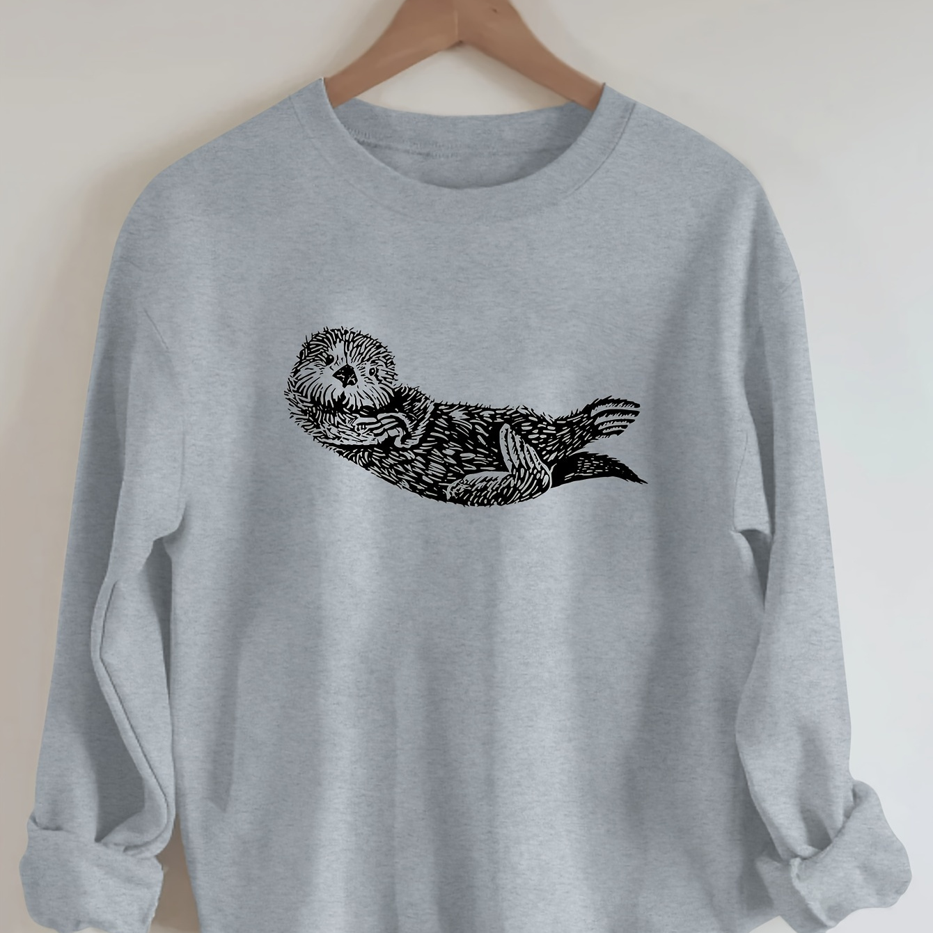 

Otter Print Sweatshirt, Long Sleeve Crew Neck Casual Sweatshirt For Winter & Fall, Women's Clothing