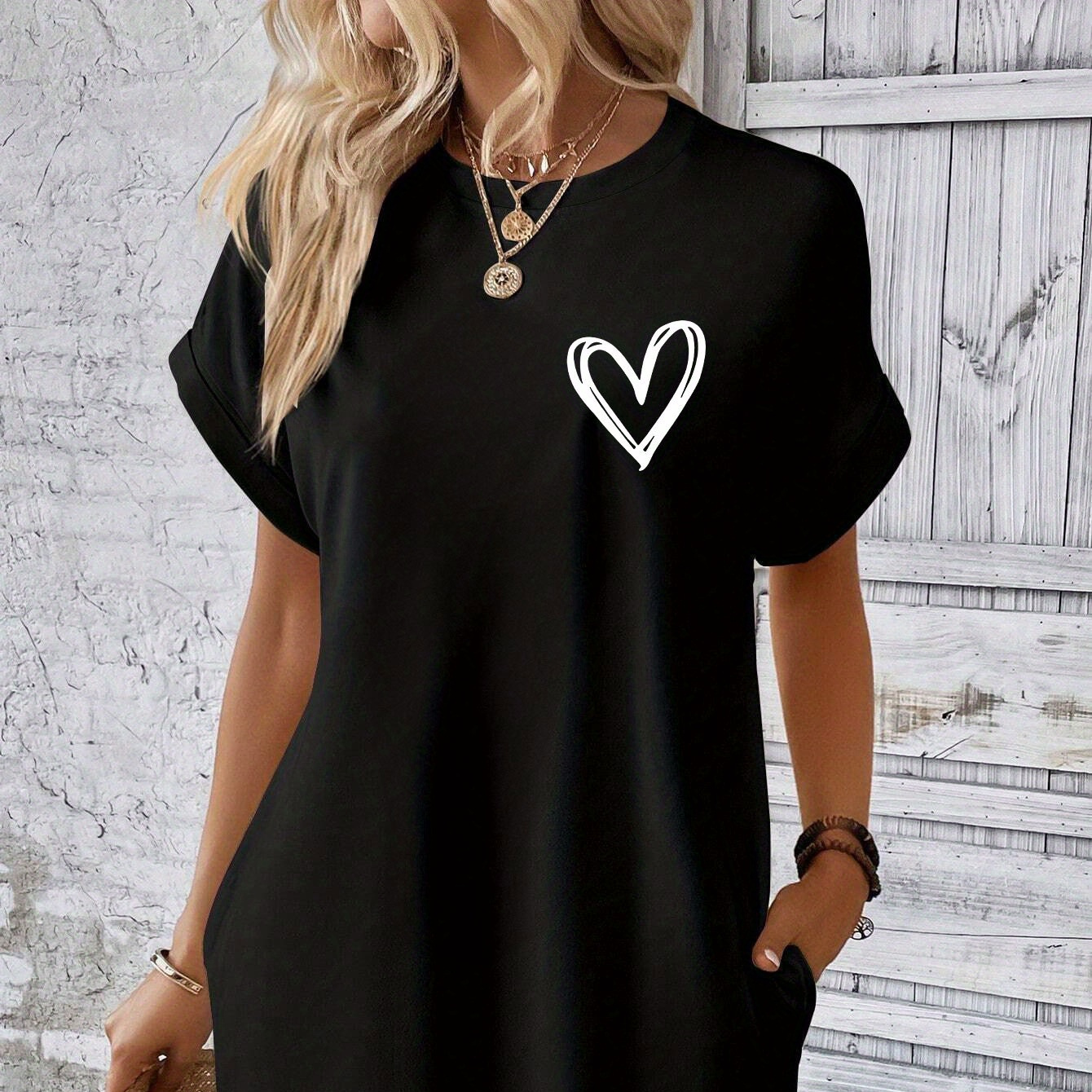 

Heart Print Tee Dress, Short Sleeve Crew Neck Casual Dress For Summer & Spring, Women's Clothing