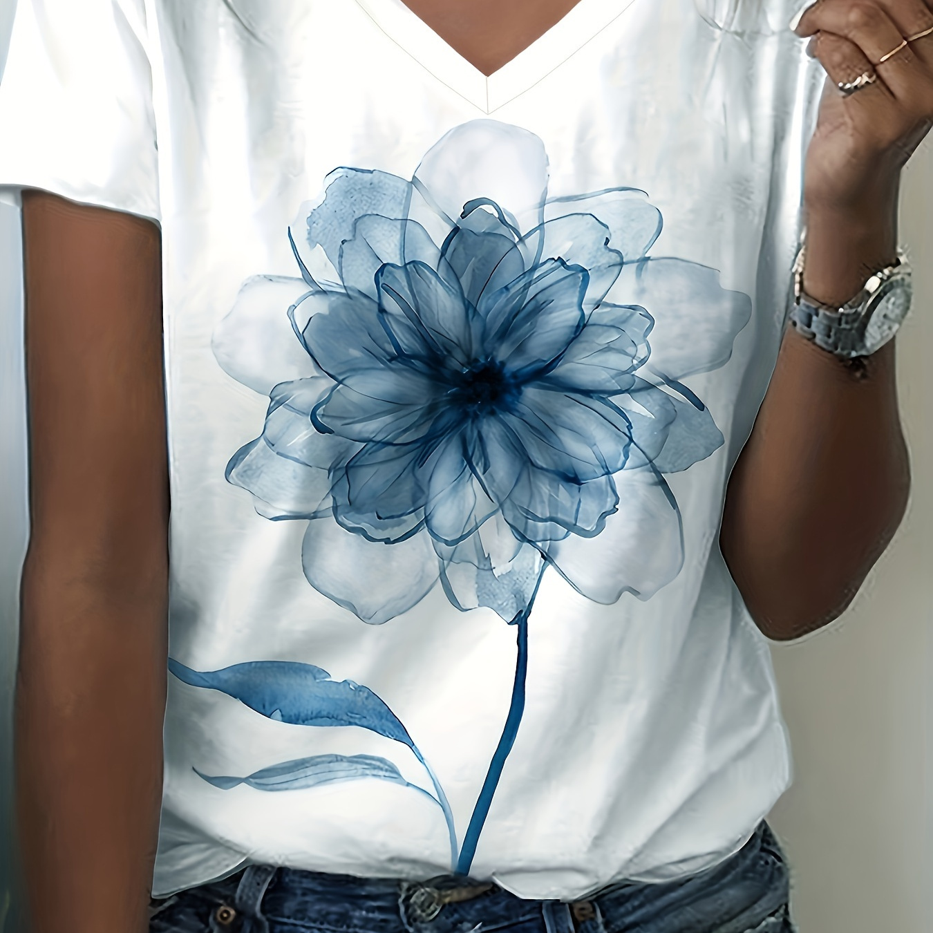 

Floral Print V Neck T-shirt, Casual Short Sleeve Top For Spring & Summer, Women's Clothing