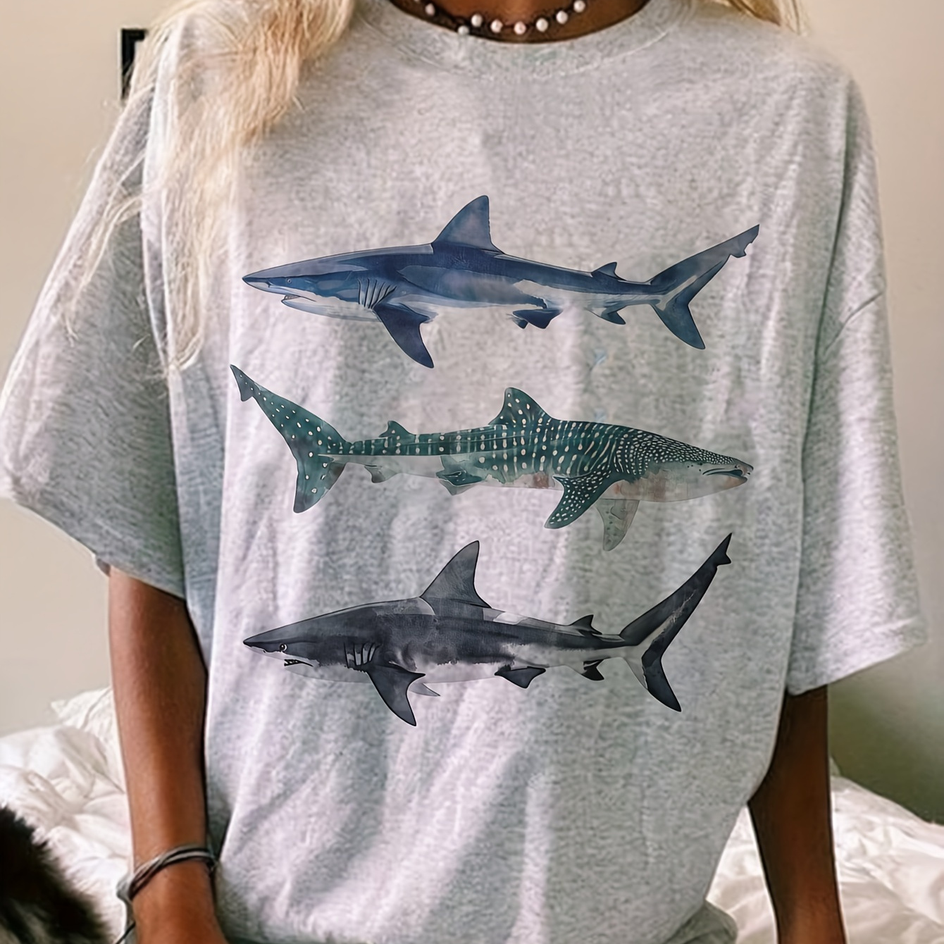 

Simple Shark Print T-shirt, Crew Neck Short Sleeve Women's T-shirt For Summer Beach Vacation Tops, Women's Clothing