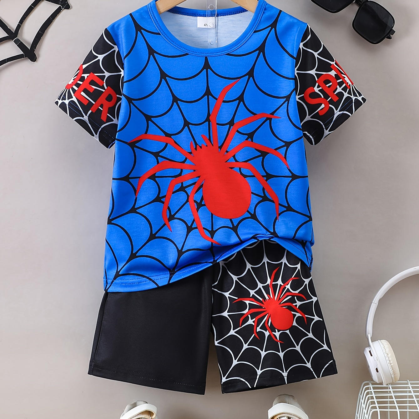 

2pcs Boys Casual Spider Web Print Versatile Short Sleeve T-shirt & Shorts Set, Cool, Lightweight And Comfy Summer Clothes