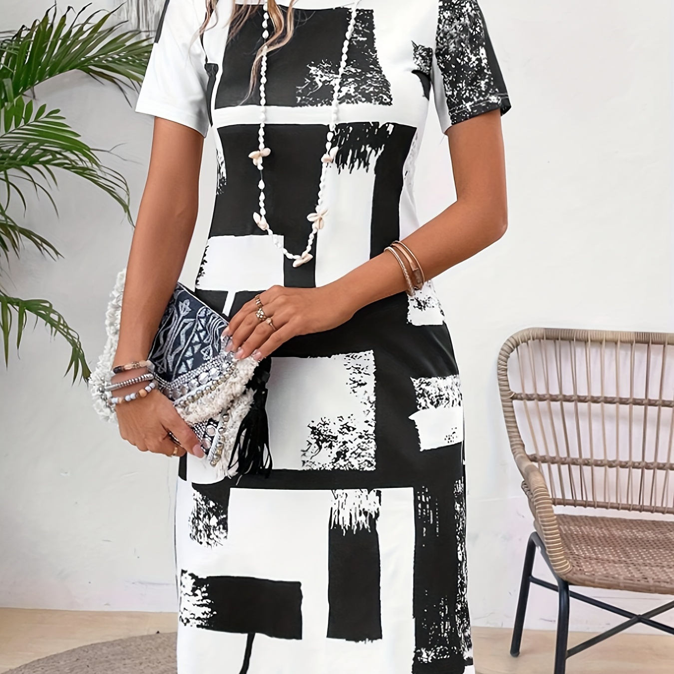 

Geometric Print Crew Neck Dress, Elegant Short Sleeve Knee Length Dress For Spring & Summer, Women's Clothing