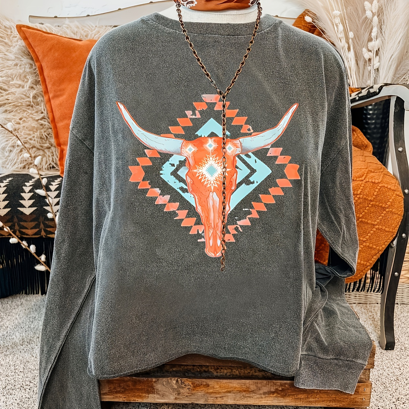 

Graphic Print Sweatshirt, Crew Neck Casual Sweatshirt For Winter & Fall, Women's Clothing