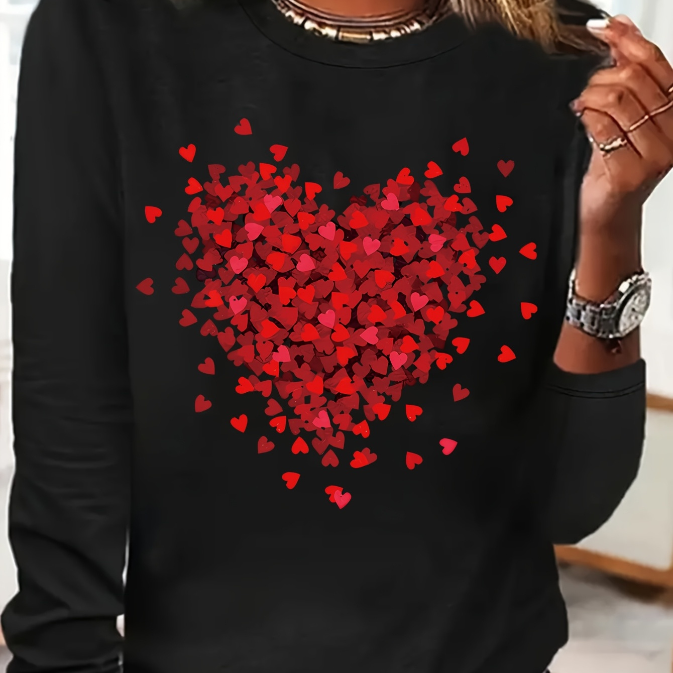 

[1pc Red Heart Print Long Sleeve T-shirt] 1pc Plus Size Women's Casual Round Neck Long Sleeve T-shirt With Red Heart Print, Polyester Knit Fabric, Stretchy, Lightweight For Spring/summer/autumn