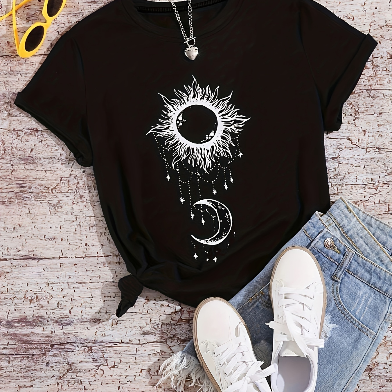

Graphic Print Crew Neck T-shirt, Casual Short Sleeve T-shirt For Summer, Women's Clothing