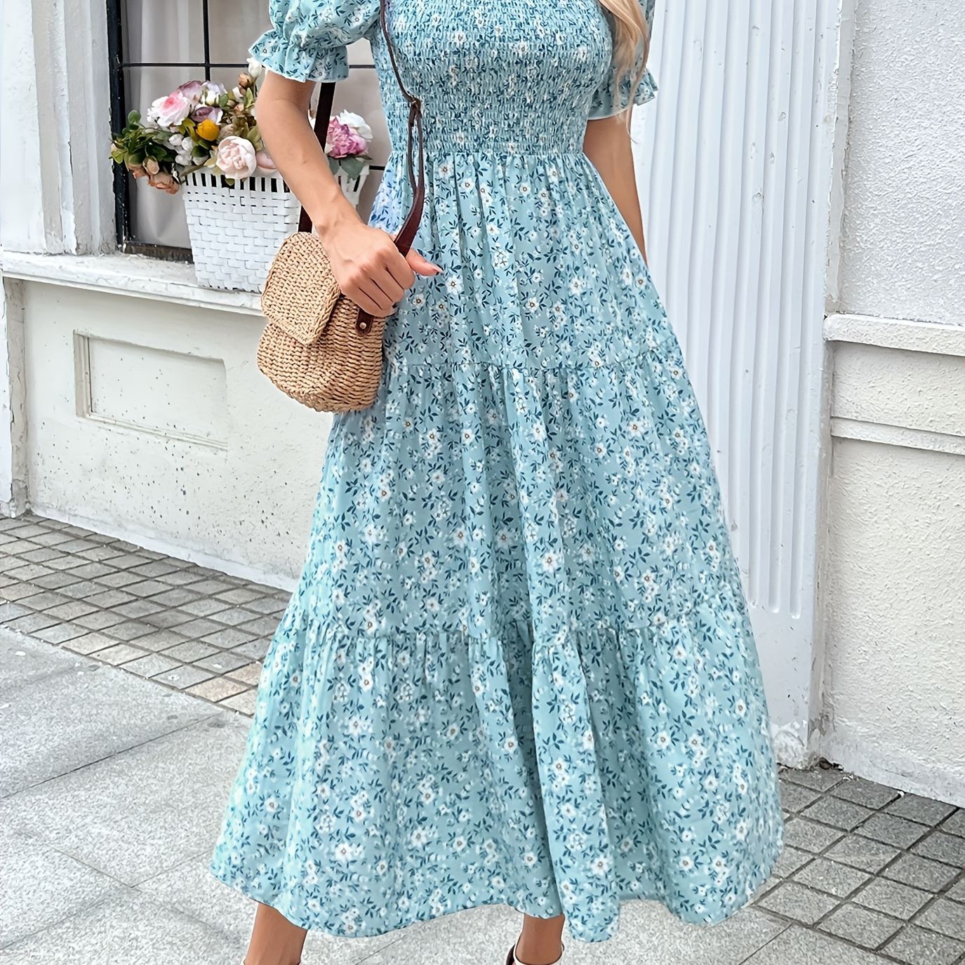 

Small Crowd Floral Backless Printed Sleeve Pleated Big Skirt Short Sleeve Dress For Women