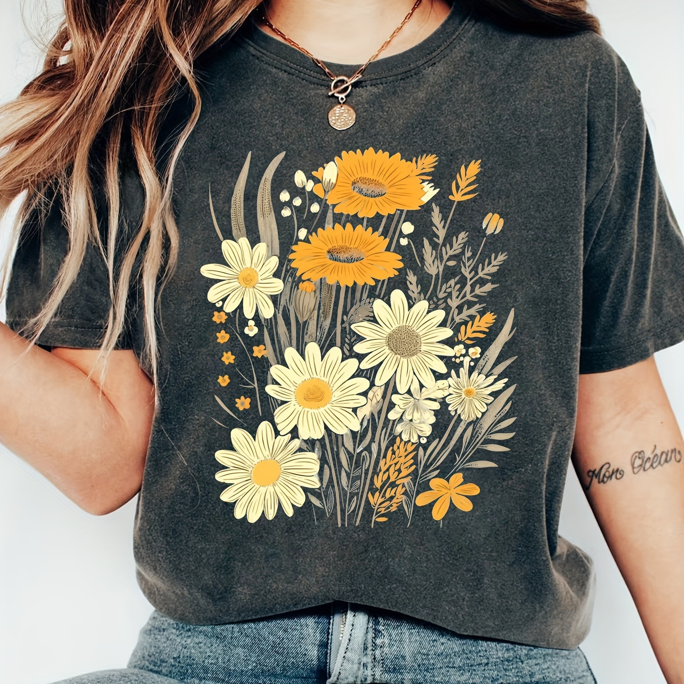 

Flowers Print Crew Neck T-shirt, Casual Short Sleeve Top For Spring & Summer, Women's Clothing