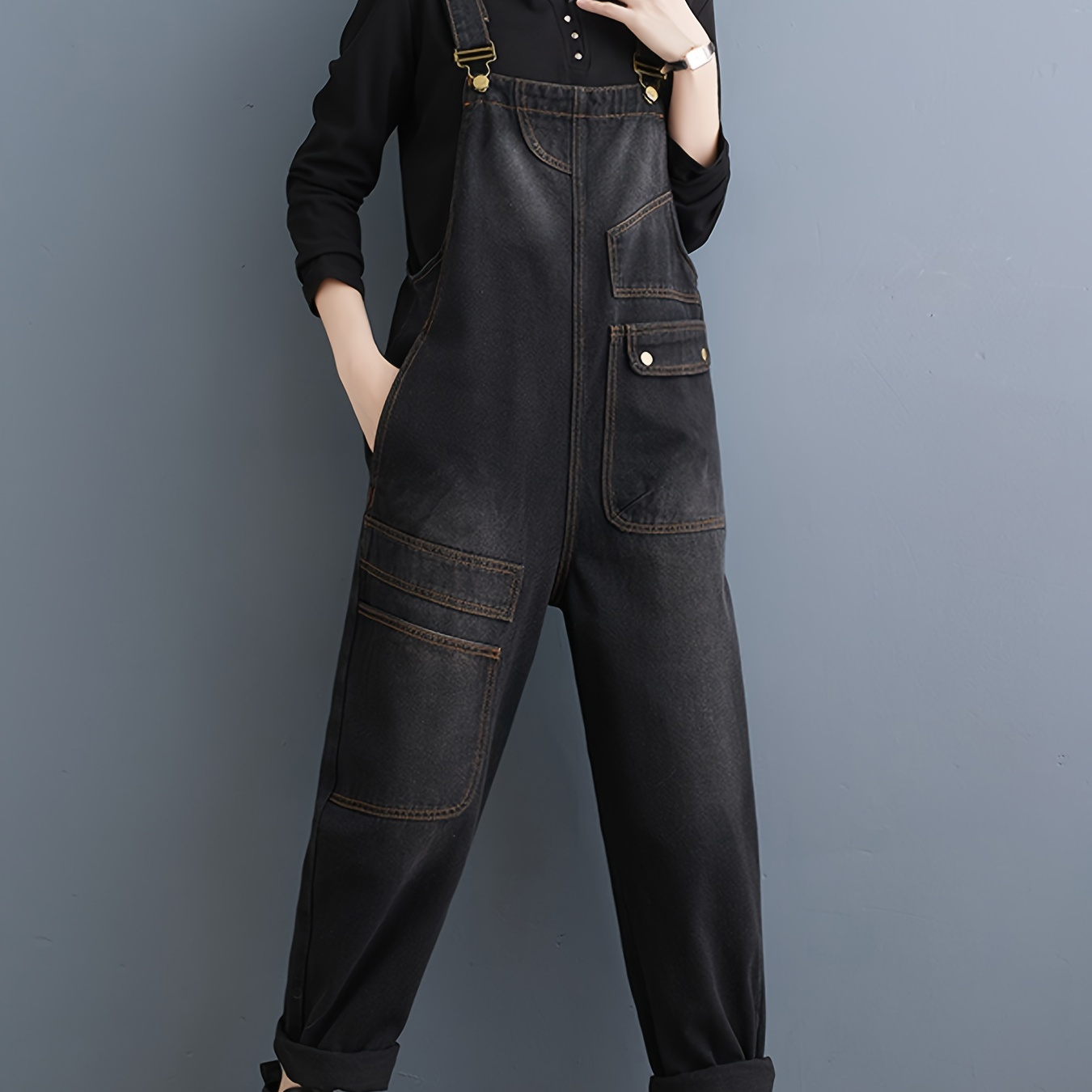 

Women's Casual Loose Fit Denim Overalls, Cropped Length With Pockets And Adjustable Straps