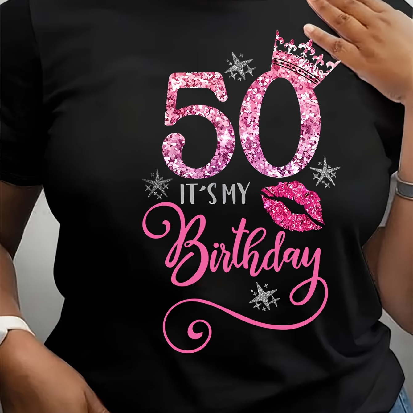 

Chic 50th Birthday & Lips Print T-shirt - Casual Crew Neck, Short Sleeve Top For Women - Breathable Polyester, Machine Washable - , Round Neck, Birthday