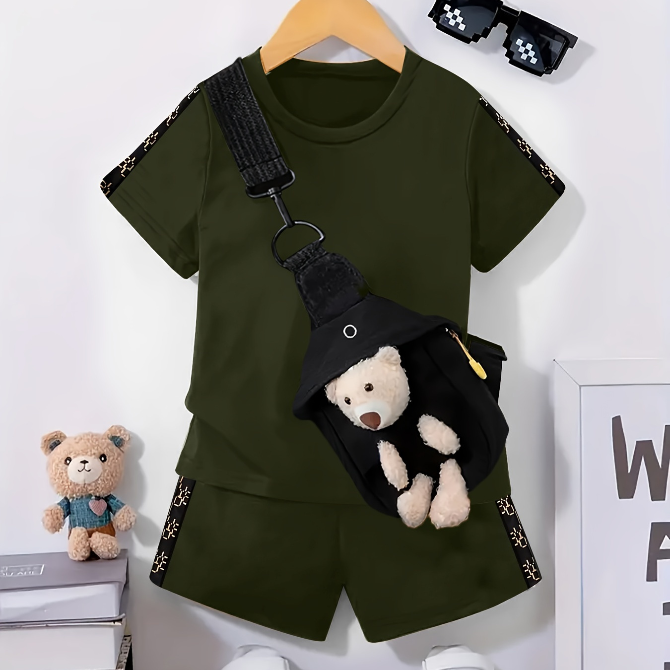 

2pcs Boys Casual Stitching Short Sleeve T-shirt & Shorts & Bag Set, Comfy Summer Kids Clothes