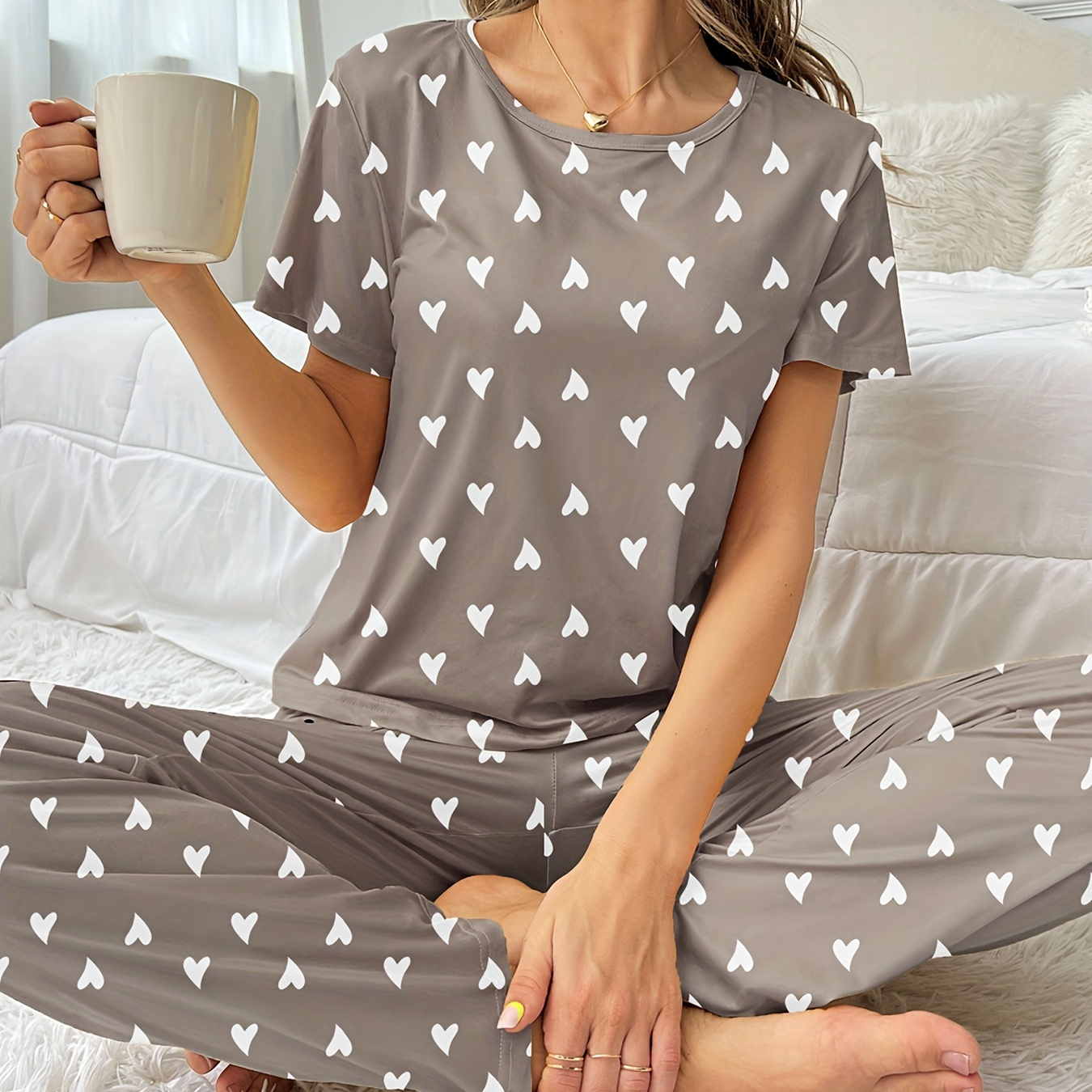 

Heart Print Pajama Set, Casual Short Sleeve Round Neck T-shirt & Pants, Women's Sleepwear