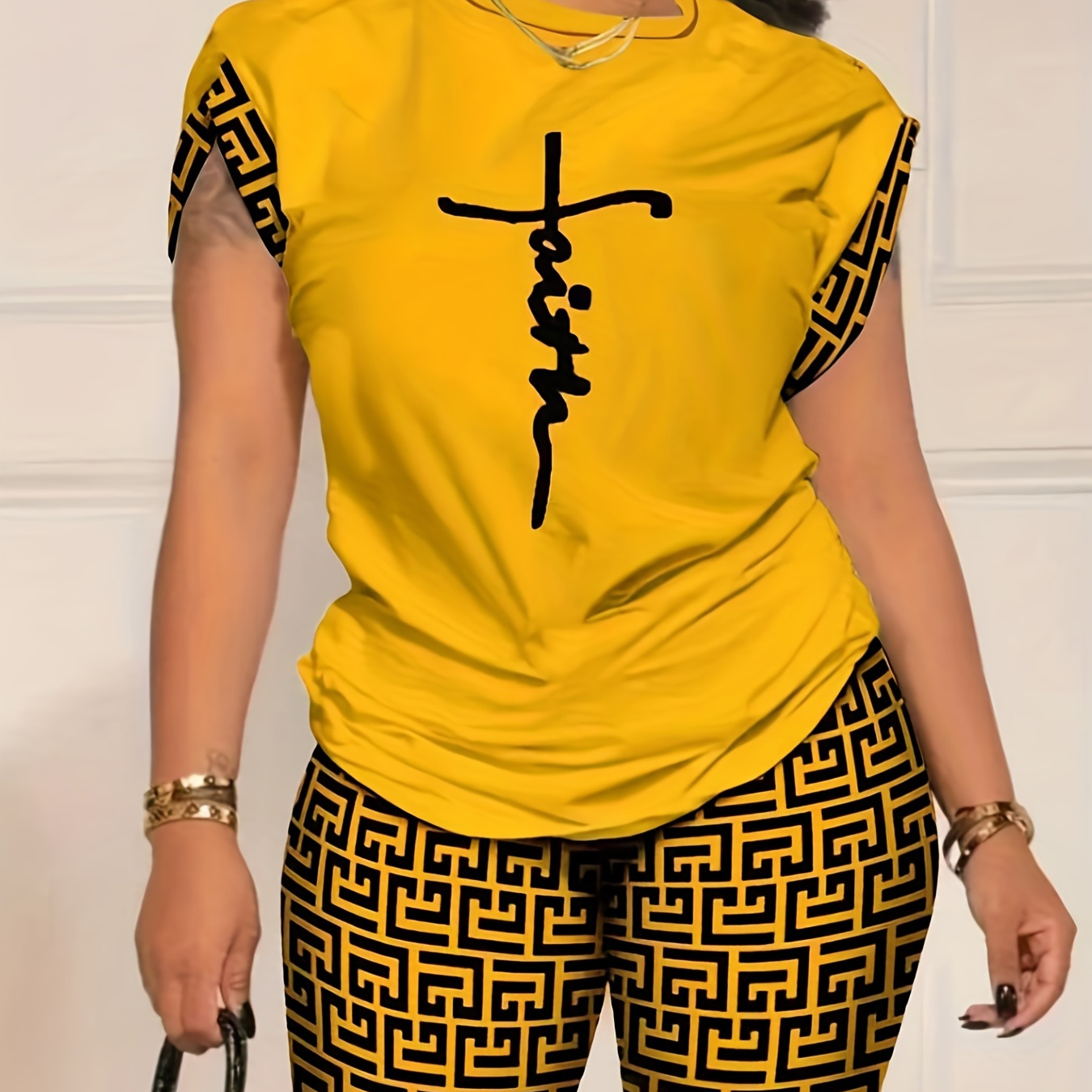 

Letter Print Pajamas Set, Short Sleeve Crew Neck Top & Shorts, Women's Sleepwear & Loungewear