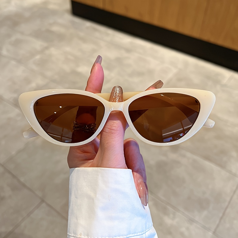 Cat Eye Sunglasses For Women Brand Designer Mirror Lens Chain Charm Sun  Glasses For Summer Beach Travel Vacation, Uv400 - Temu Qatar