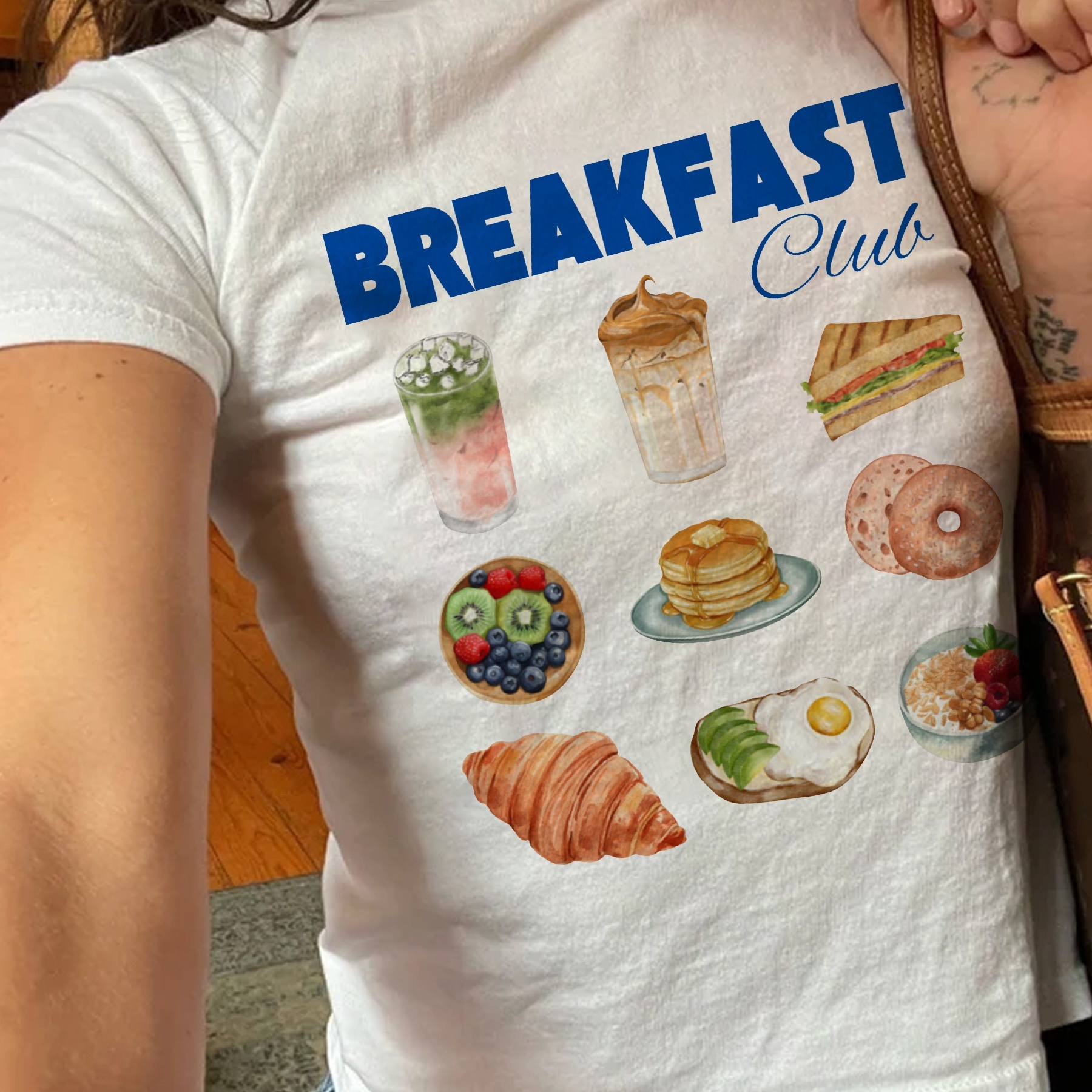 

Y2k Bread Print T-shirt, Short Sleeve Crew Neck Casual Top For Summer & Spring, Women's Clothing