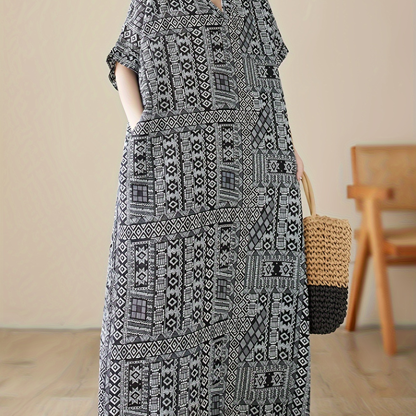 

Women's Boho Cover Up, Plus Size V Neck Geometric Print Loose Fit Beach Kaftan Dress