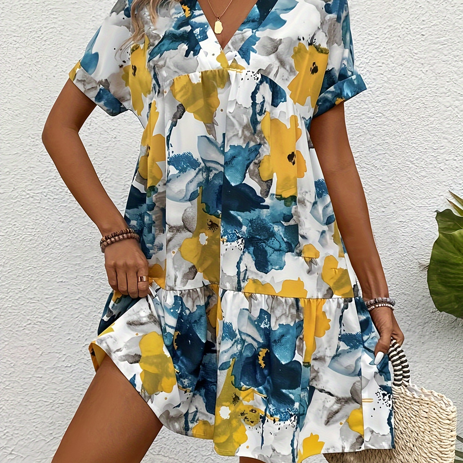 

Floral Print V-neck Dress, Vacation Style Short Sleeve Trapeze Dress For Spring & Summer, Women's Clothing