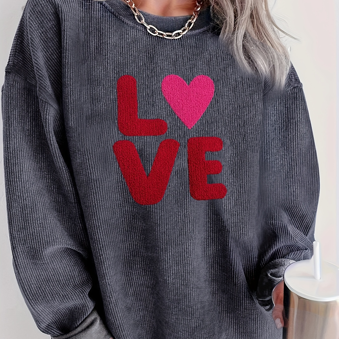 

Love Print Pullover Sweatshirt, Casual Long Sleeve Crew Neck Sweatshirt For Fall & Winter, Women's Clothing