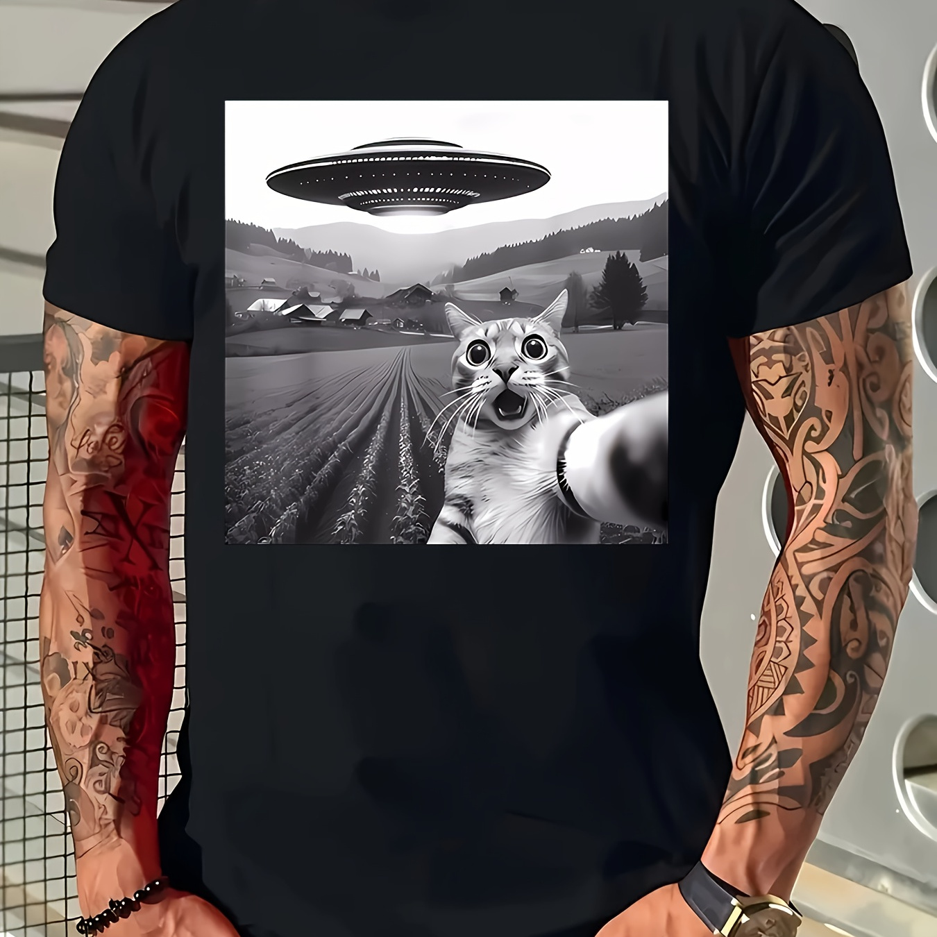 

Men's 3d Digital Cat And Ufo Print Short Sleeve Crew Neck Pure Cotton T-shirt, Fashion Tops For Summer Outdoors Activities