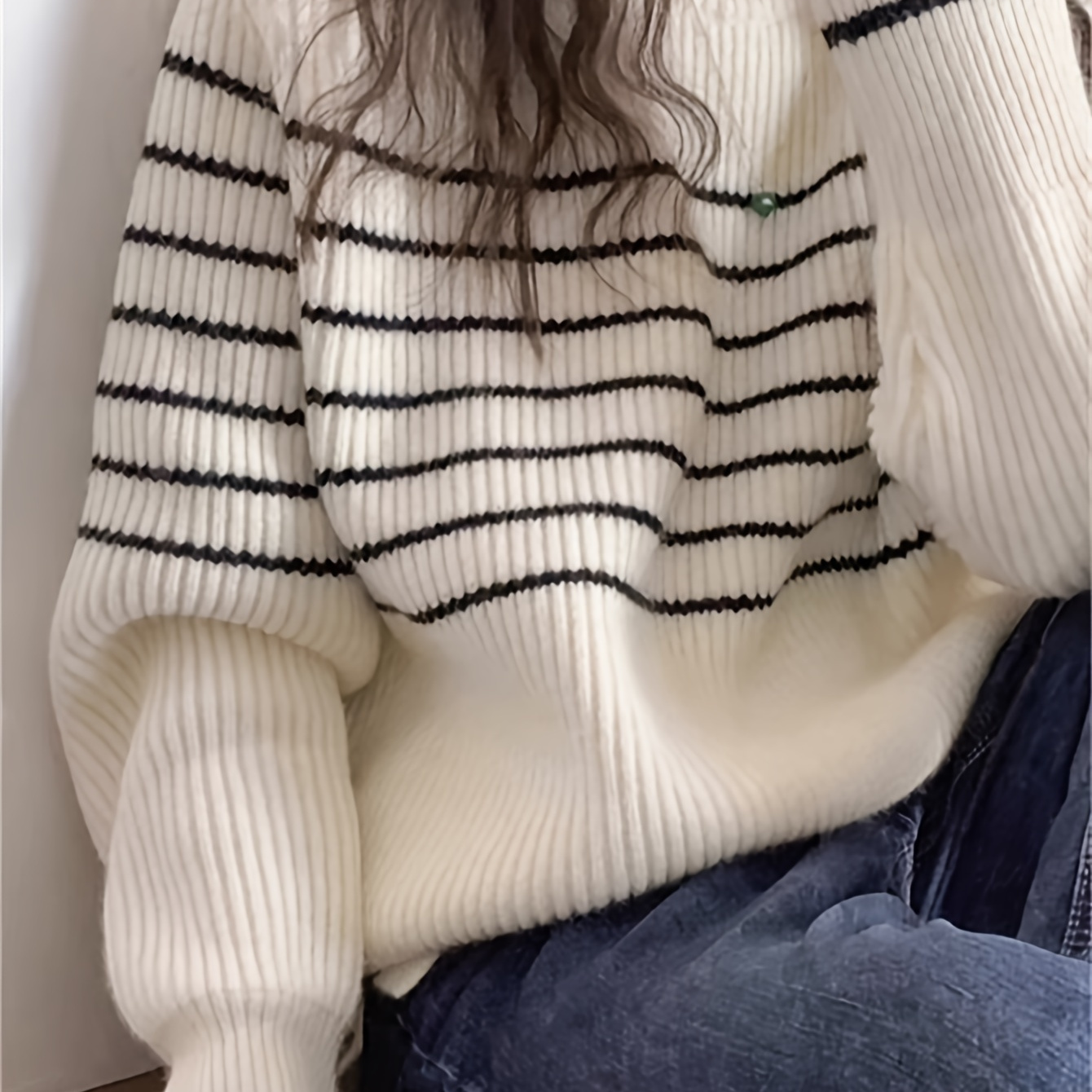 

Chic Striped Knit Sweater For Women - Cozy Polyester, Machine Washable, Round Neck, Detail - Fall/winter