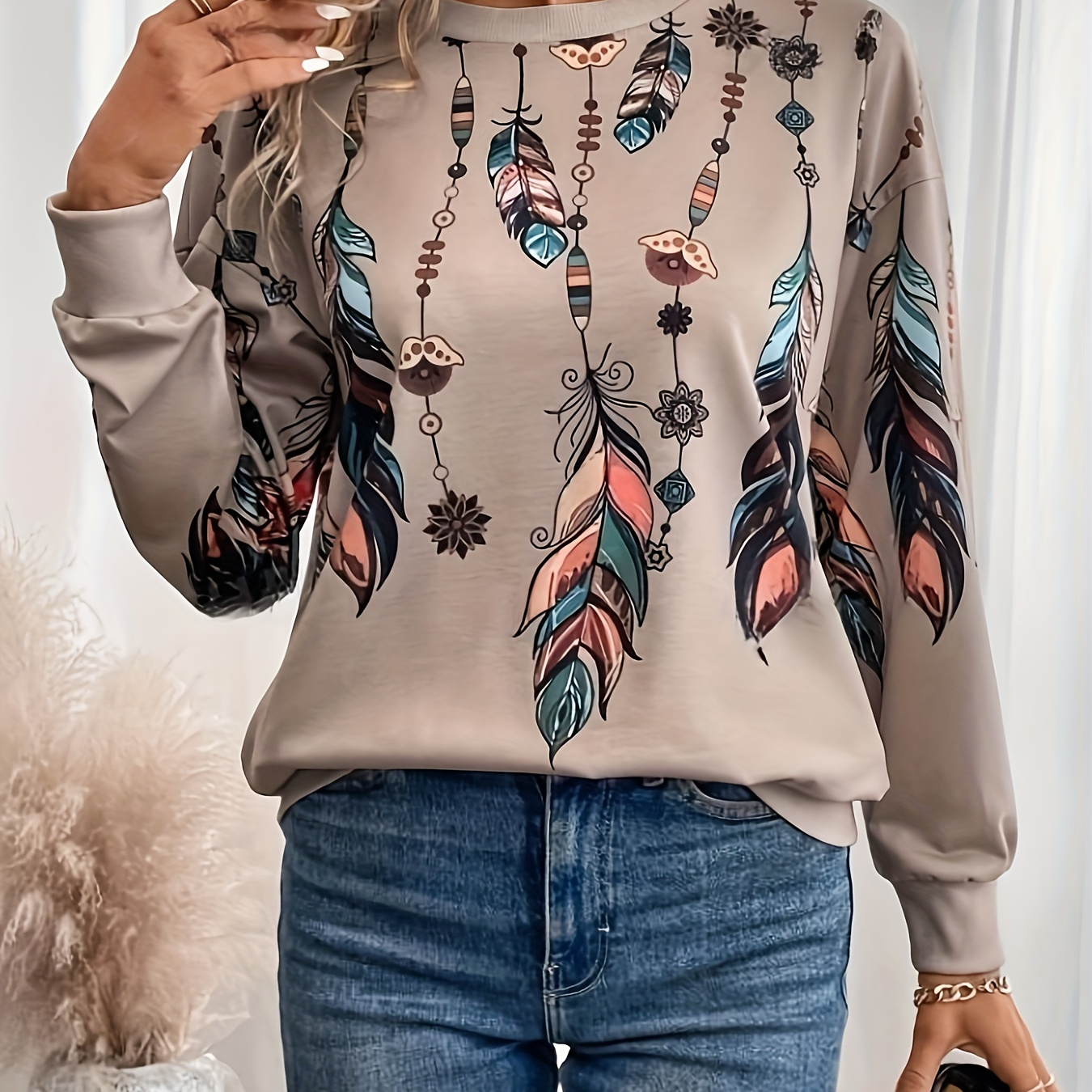 

Feather Print Pullover Sweatshirt, Casual Long Sleeve Crew Neck Sweatshirt For Fall & Winter, Women's Clothing