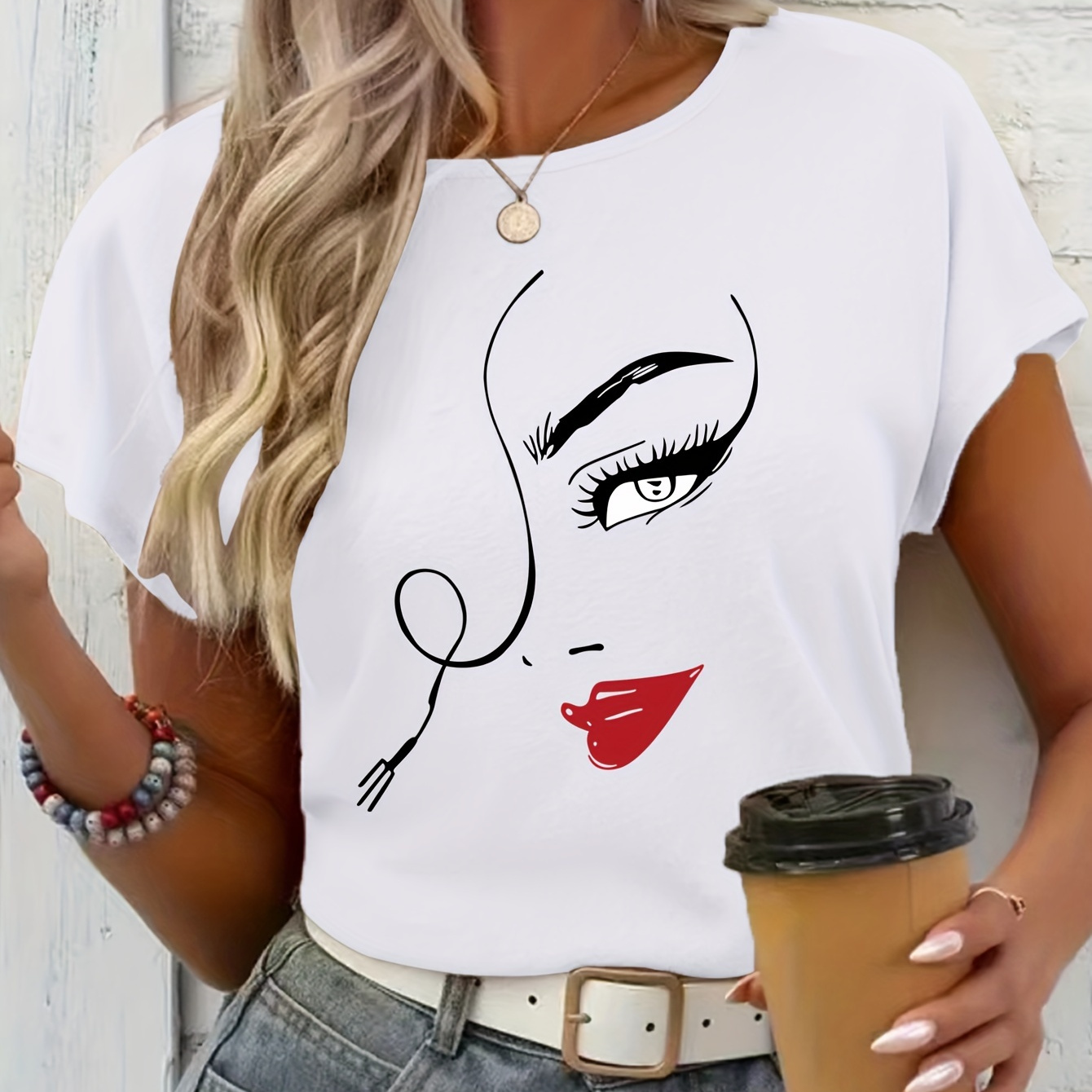 

Face Print Crew Neck T-shirt, Casual Short Sleeve T-shirt For Spring & Summer, Women's Clothing