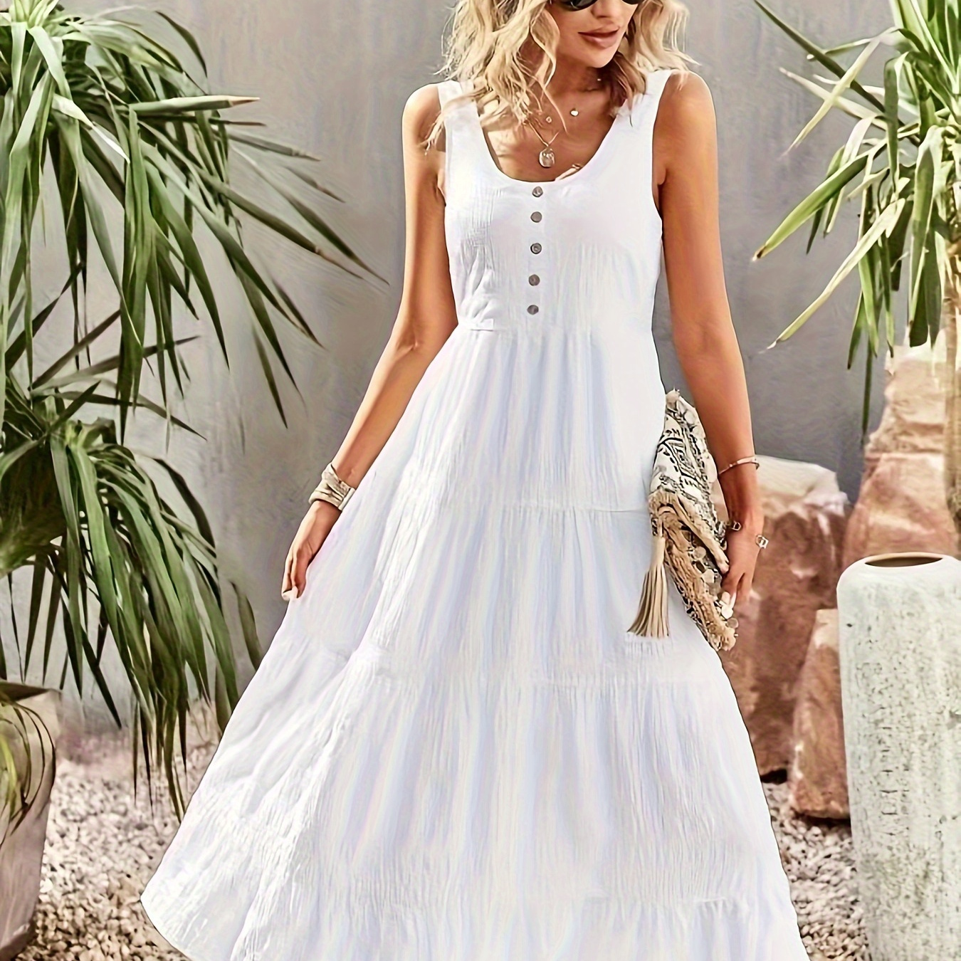 

Robe Maxi Manches à Col en U pour Femme - Blanche Unie, Ourlet à Volants, Détail Bouton, Polyester, Tenue Décontractée Printemps/Été