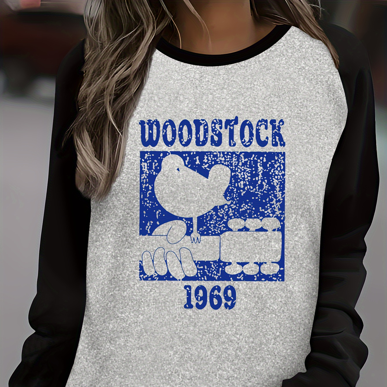 

T-shirt décontracté à col rond pour femme avec imprimé Woodstock 1969, tissu tricoté 95% polyester 5% spandex, applique à motif animal, vêtements confortables pour toutes les .