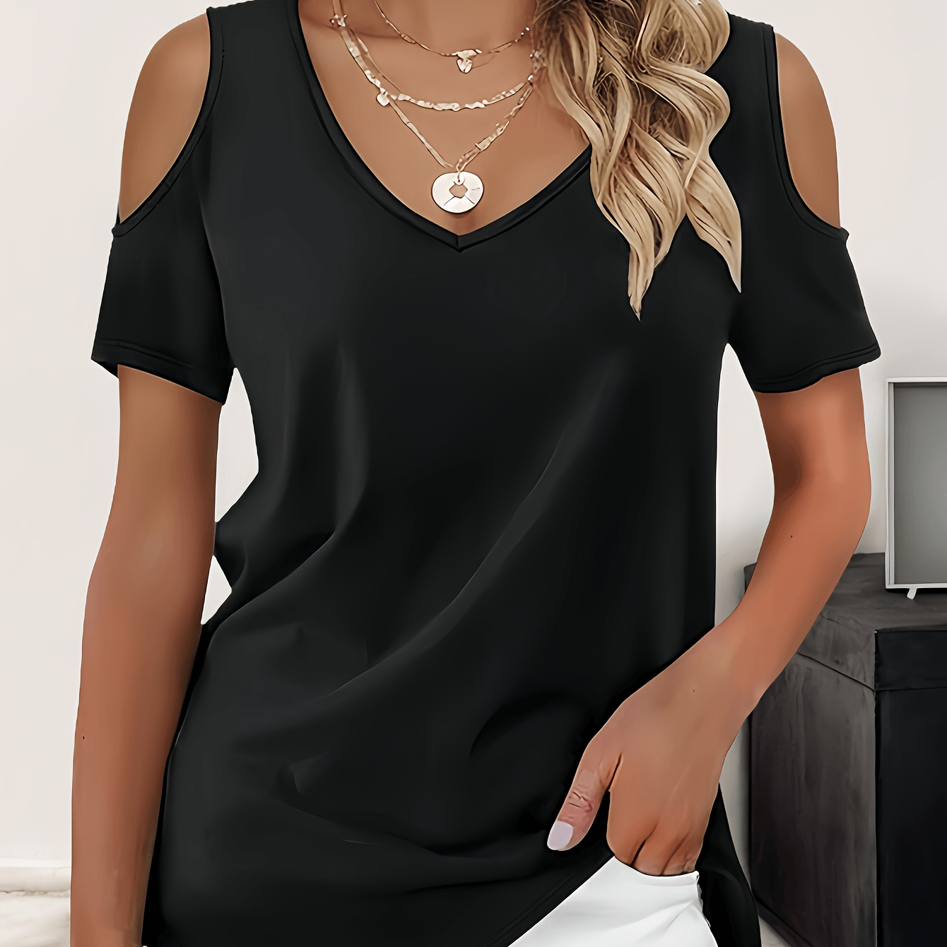 

Cold Shoulder V Neck T-shirt, Casual Short Sleeve T-shirt For Spring & Summer, Women's Clothing