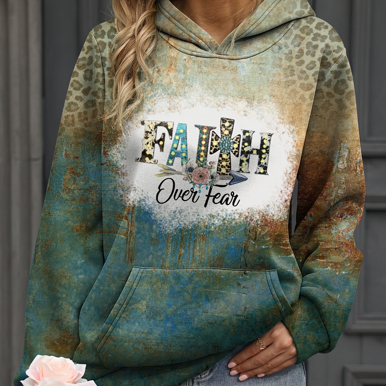 Plus Size Casual Hoodie, Women's Plus Leopard & Graphic Print Long Sleeve Round Neck Slight Stretch Hoodie