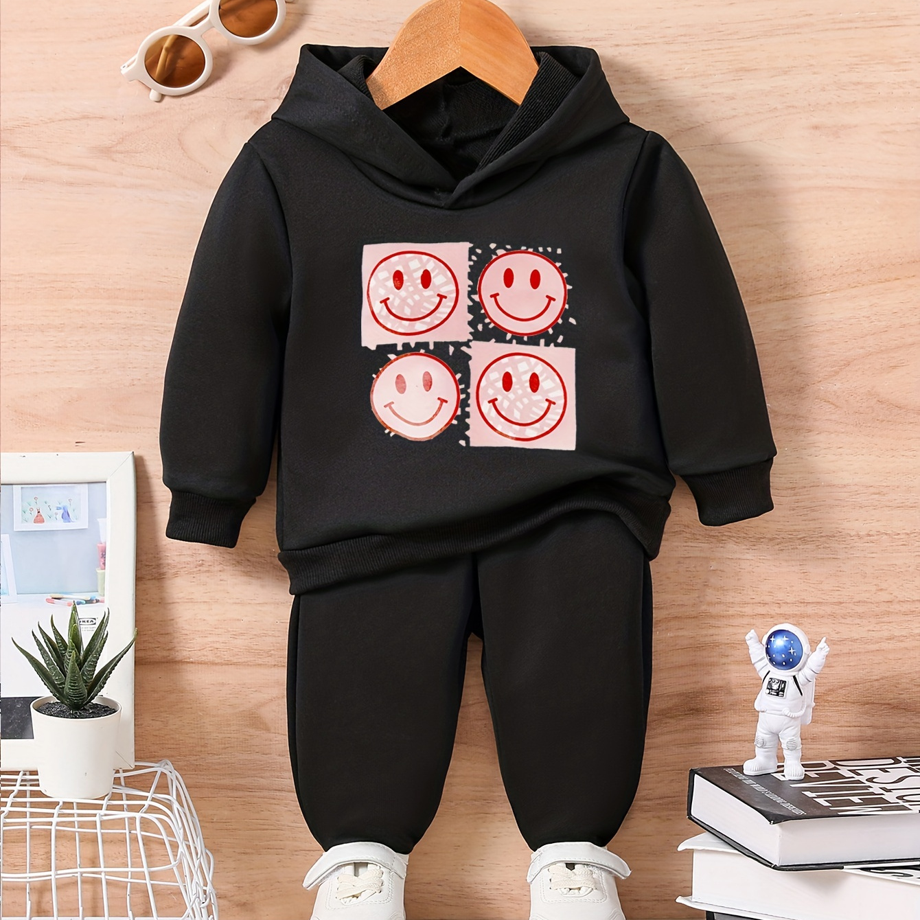 Girl's Paint Splash Pattern Outfit 2pcs, Portrait Print Hoodie & Sweatpants, Sports Pants Set, Kid's Clothes for Spring Fall,Temu