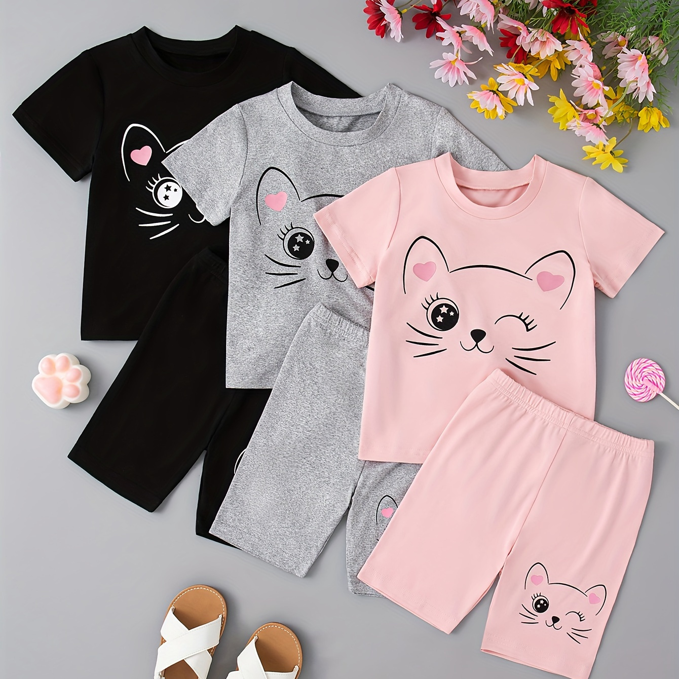 

Cat 3 , Round T-shirts + Summer Outfit