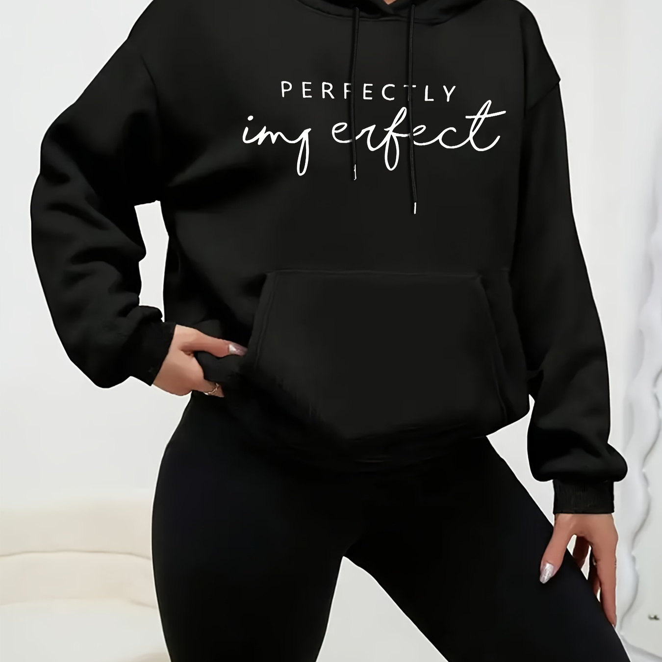 

Sweat à capuche décontracté pour femme avec "Perfectly ", polyester, col rond, tissu extensible, dessins, mode d'hiver, pull-over pour adultes.