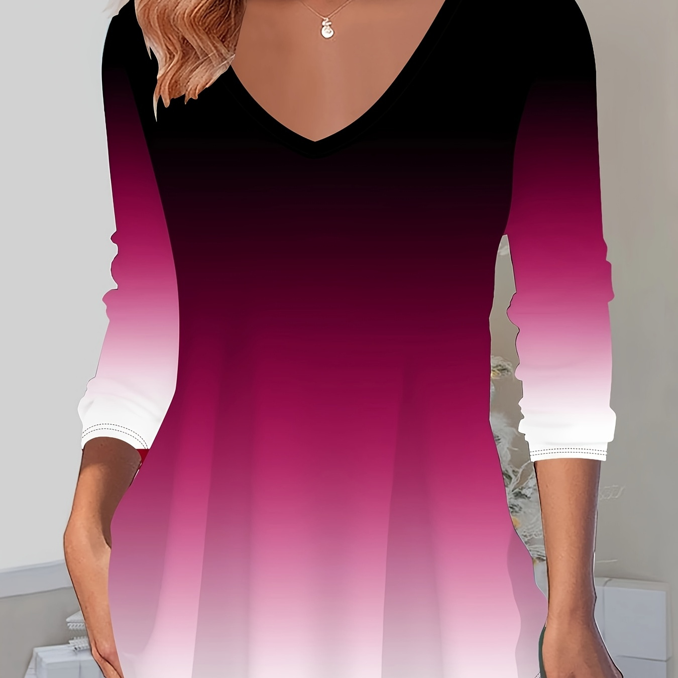 

Elegant Gradient V-neck Long Sleeve T-shirt For Women - Casual & Stylish, Machine Washable