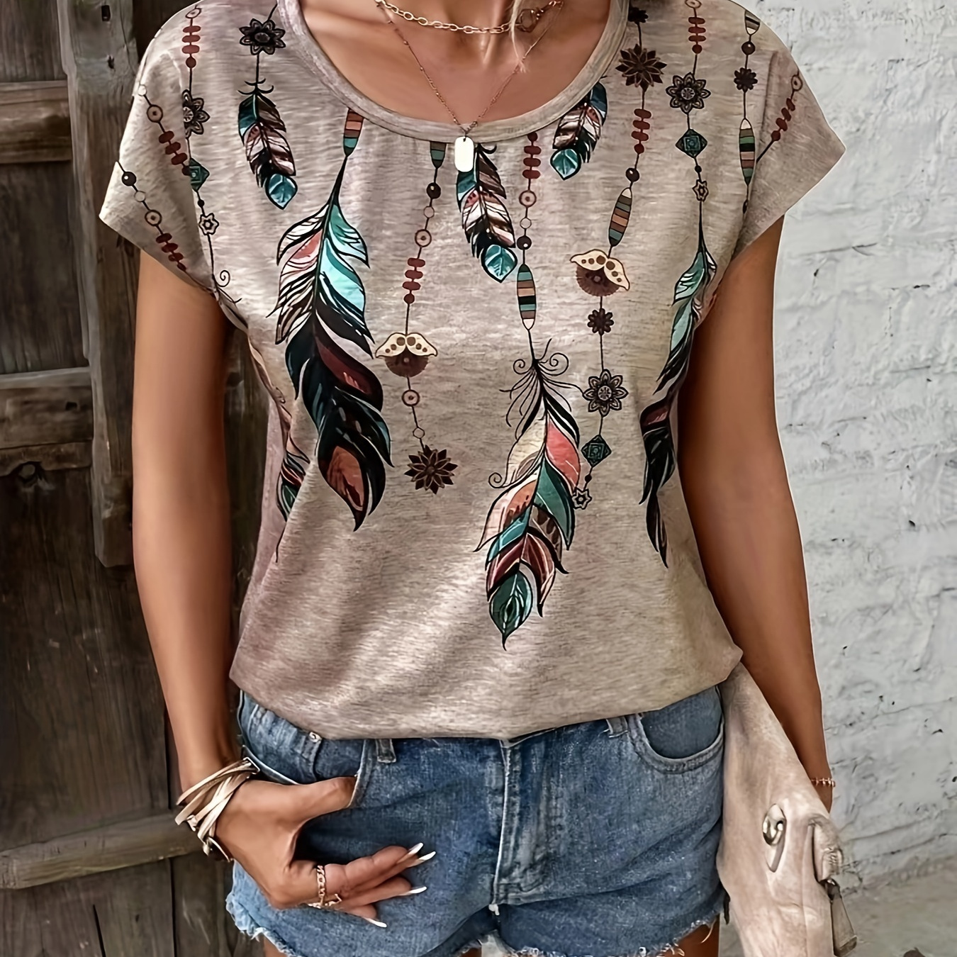 

Feather Print Crew Neck T-shirt, Casual Short Sleeve Top For Spring & Summer, Women's Clothing