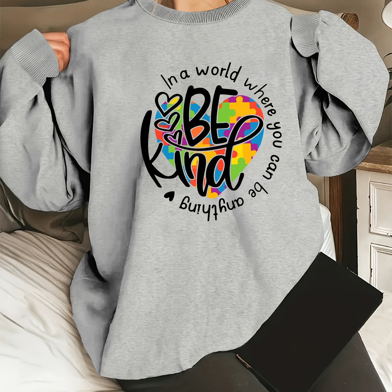 

Be Kind Print Pullover Sweatshirt, Casual Long Sleeve Crew Neck Sweatshirt For Fall & Spring, Women's Clothing