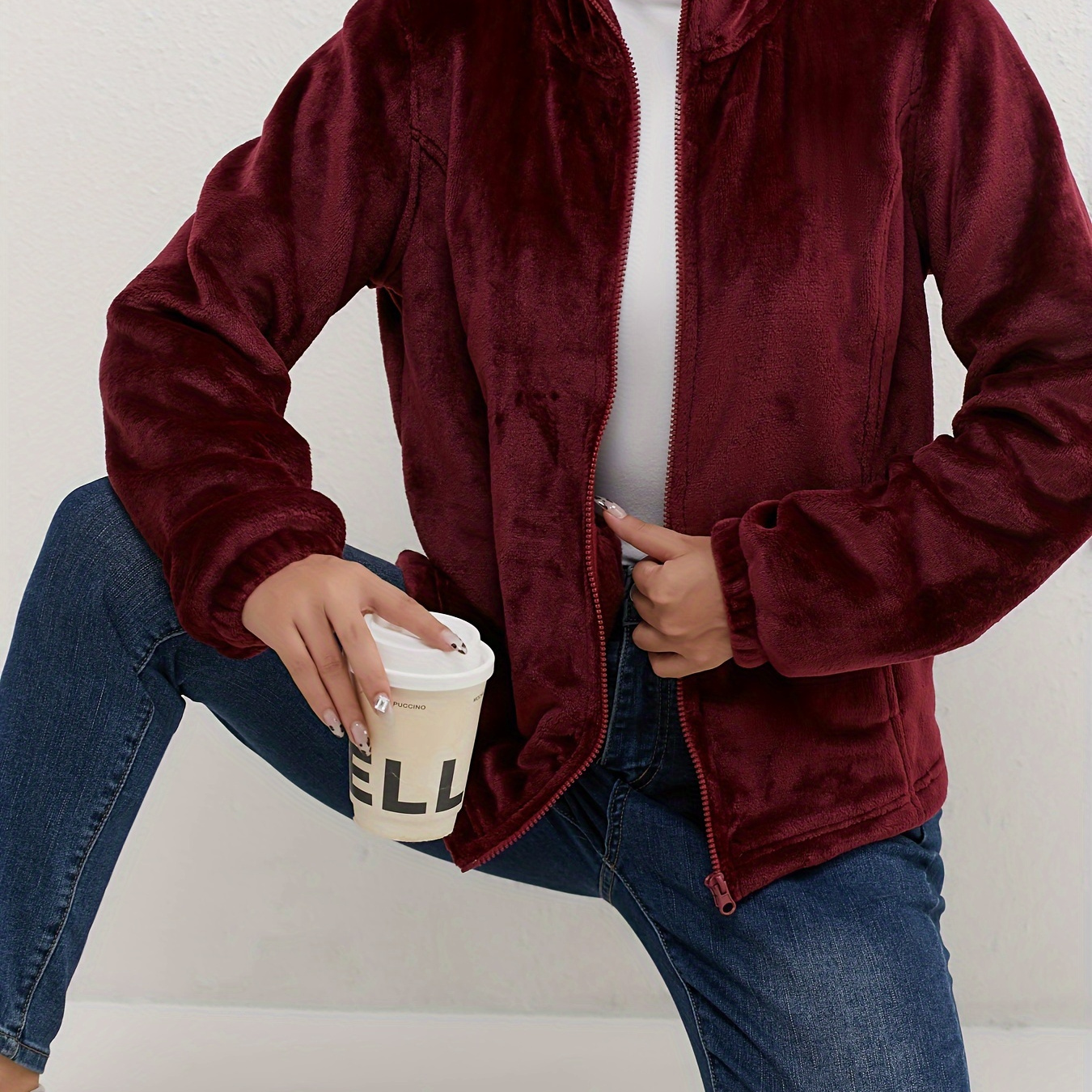 

Women's Cozy Fleece-lined Burgundy Zip-up Jacket - Casual Outdoor Sportswear, Machine Washable