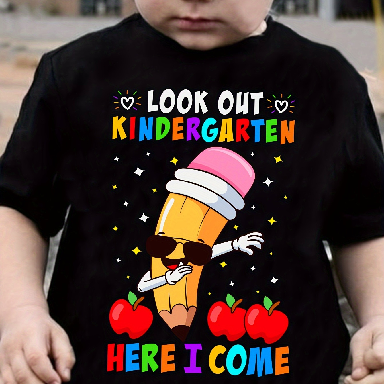 

Tx31098 Boys Back-to-school Black T-shirt, "look Out Kindergarten, Here I Come" Letter And Crayon Print - Creative Casual Summer Clothes