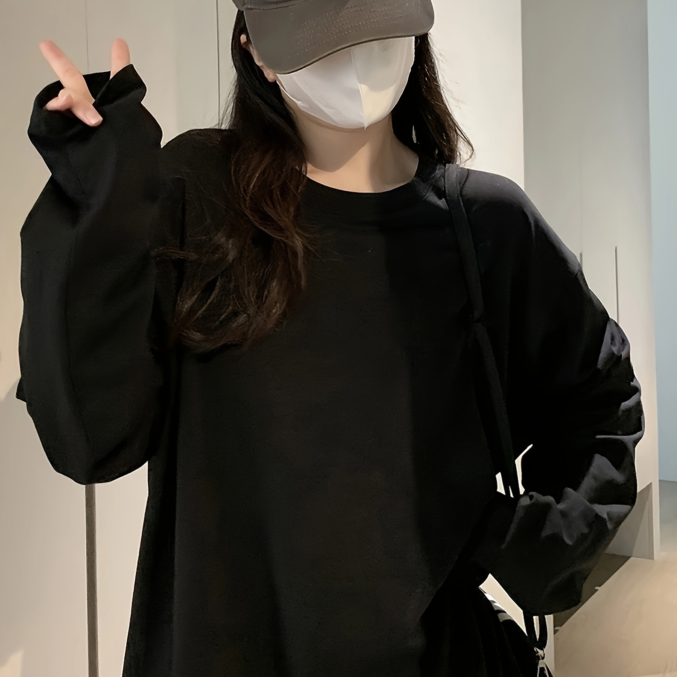 

1pc Women's Long Sleeve T-shirt - Sweet And Solid Color Crew Neck Tee, Knitted Fabric, Regular Length For Spring/autumn