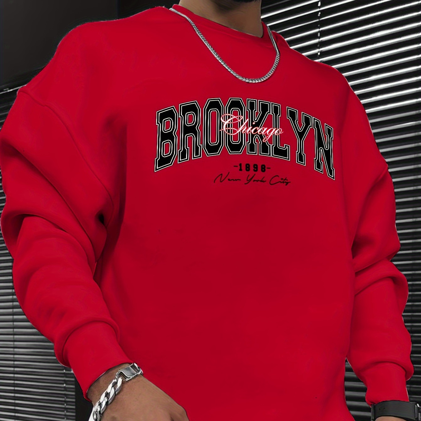 

Chicago Brooklyn 1898 Print, Men's Trendy Sweatshirt, Casual Graphic Design Pullover With Crew Neck For Men For Fall And Winter