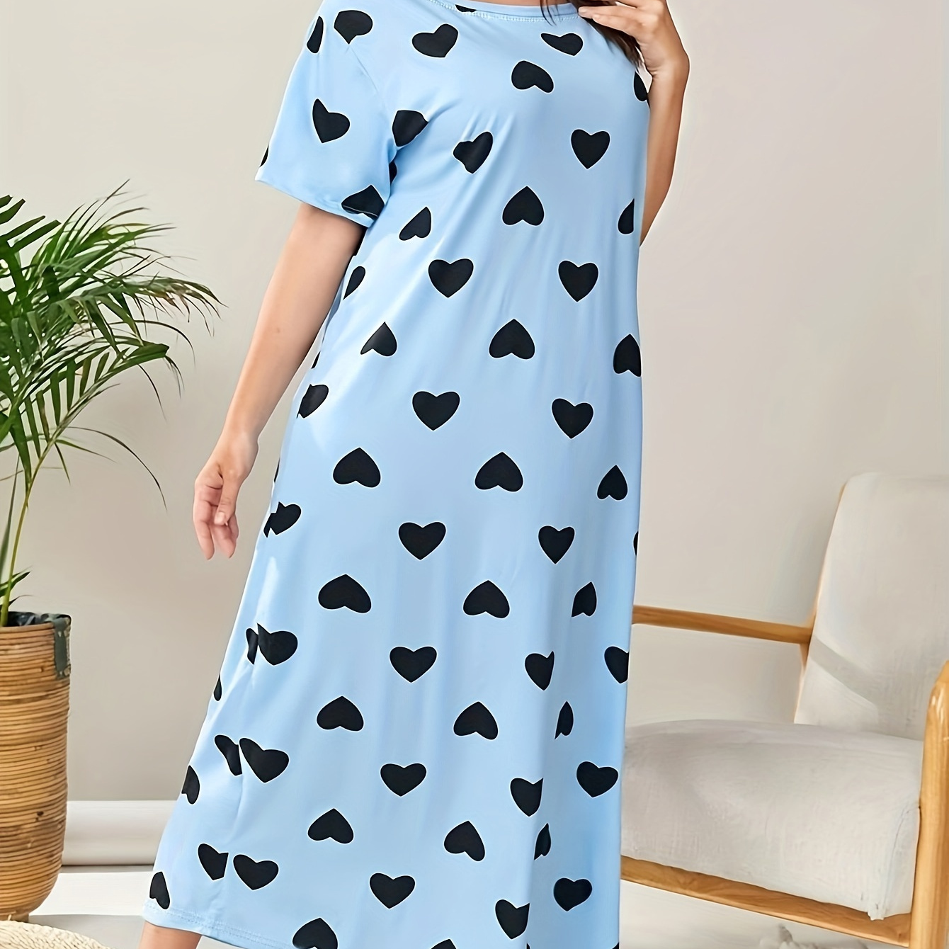 

Plus Size Elegant Nightgown For Women - Comfy Polyester Sleep Dress With Chic Heart Pattern, Round Neck, Machine Washable - Loungewear, Plus Size Nightgown