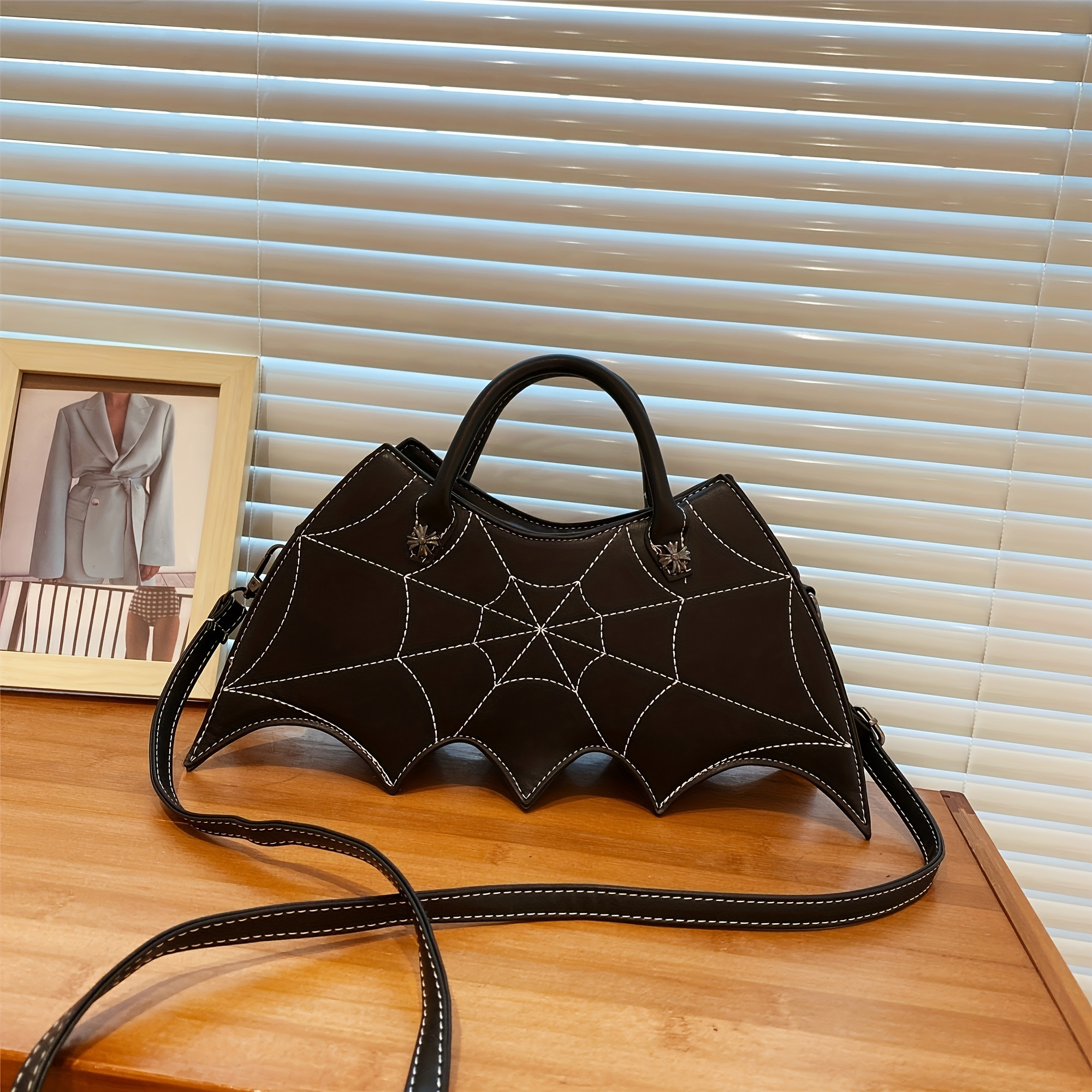 Gothic Bat Wing Novelty Bag, Trendy PU Crossbody Bag, Women's Punk Y2K Shoulder Purse & Handbag for Halloween,Temu