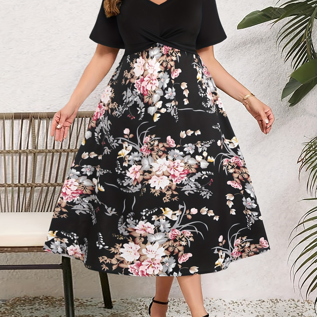 

Plus Size Floral Print Criss Cross Dress, Elegant Short Sleeve V Neck Midi Dress For Spring & Summer, Women's Plus Size Clothing