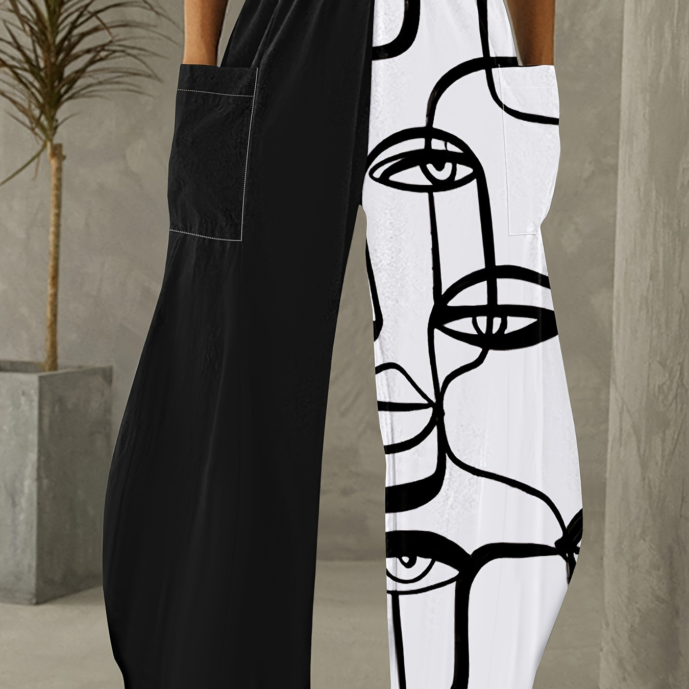 

Printed Wide Leg Pants