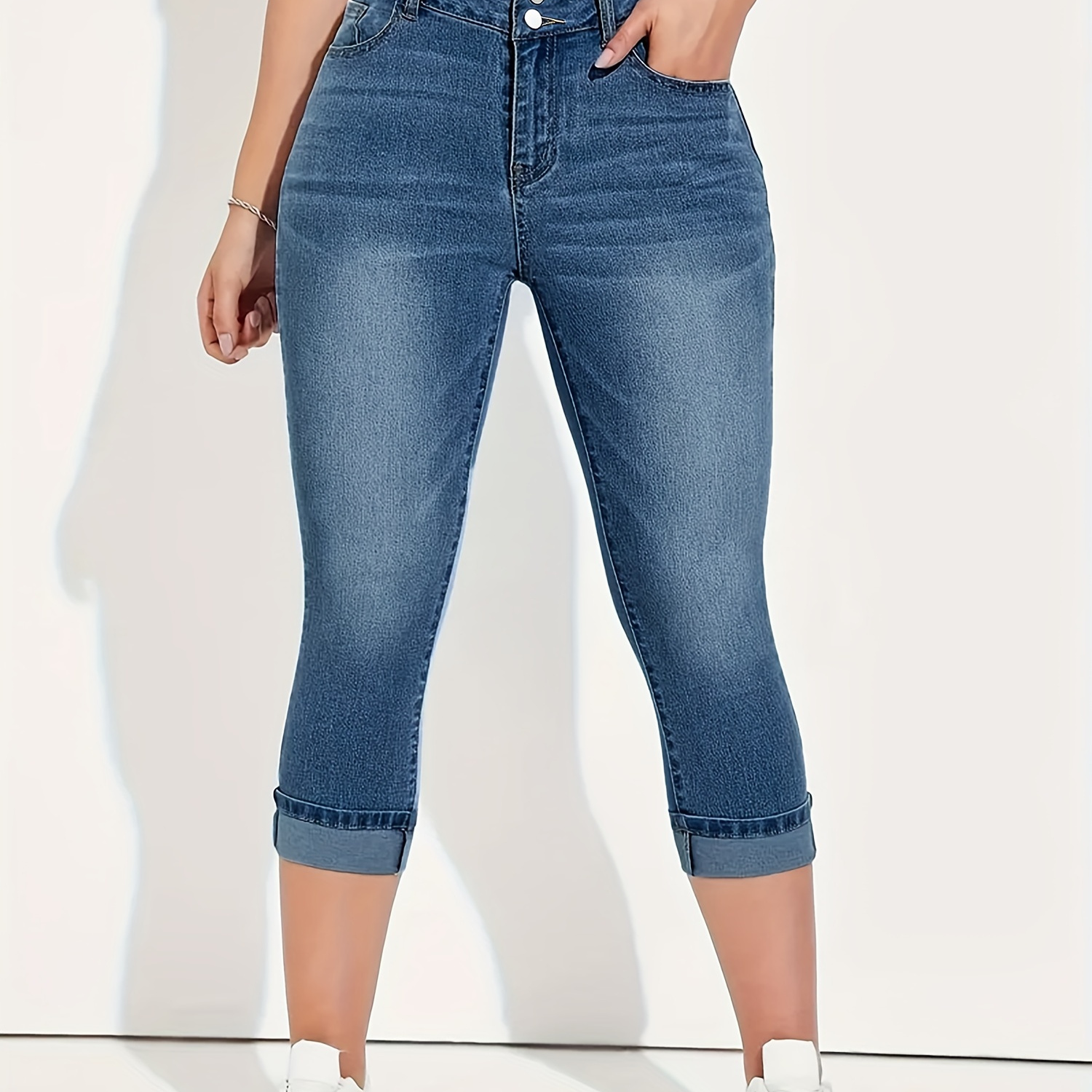 

Women's Plus Size Capri Jeans, Casual Style, Stretch Denim, Mid-waist, Capri Length, Cuffed Hem, Fashion Jeans For Curvy Figures