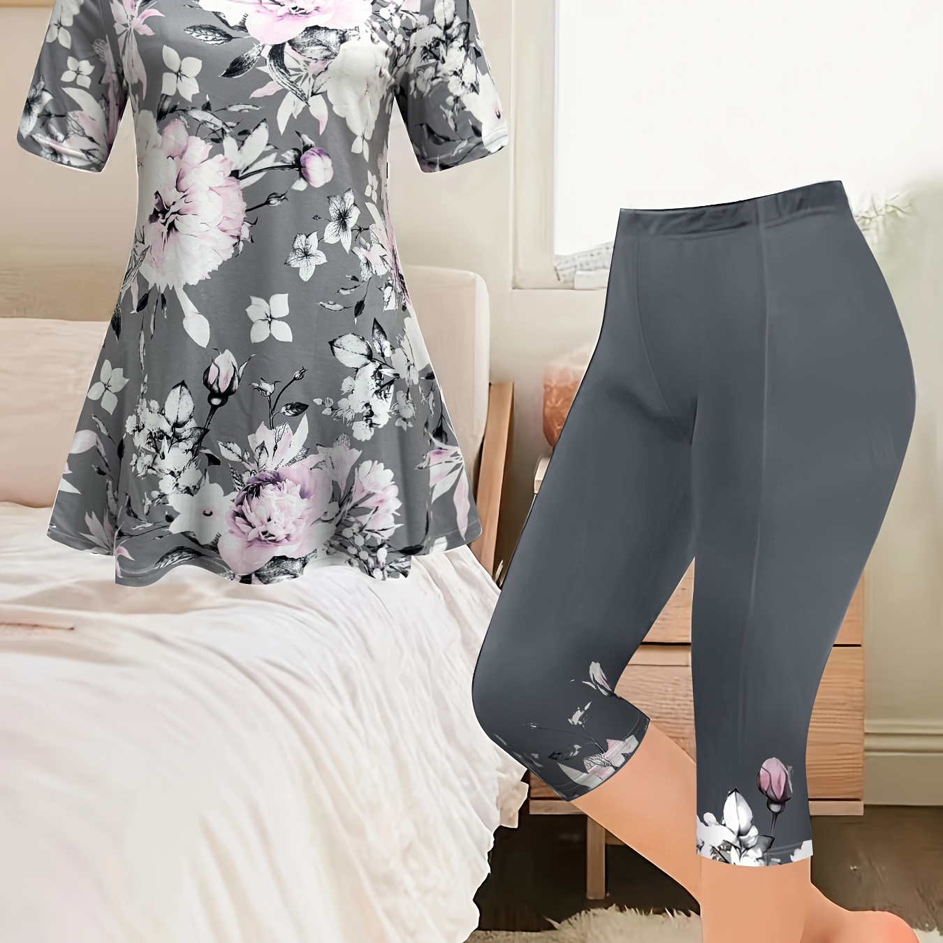 

Ensemble décontracté deux pièces à imprimé floral, t-shirt à col rond et manches courtes et pantalon capri skinny, vêtements pour femmes