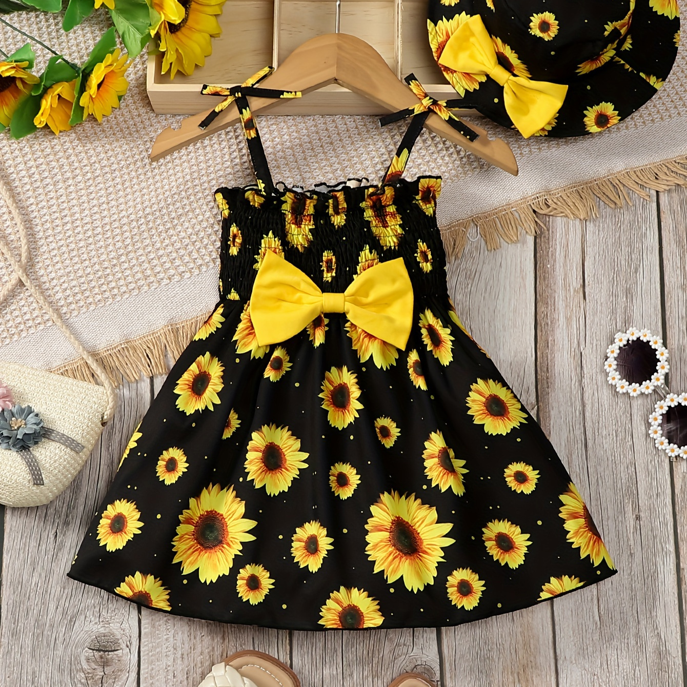 

Baby's Bowknot Decor Cartoon Sunflower Pattern Shirred Sleeveless Dress & Hat, Infant & Toddler Girl's Clothing For Summer/spring, As Gift