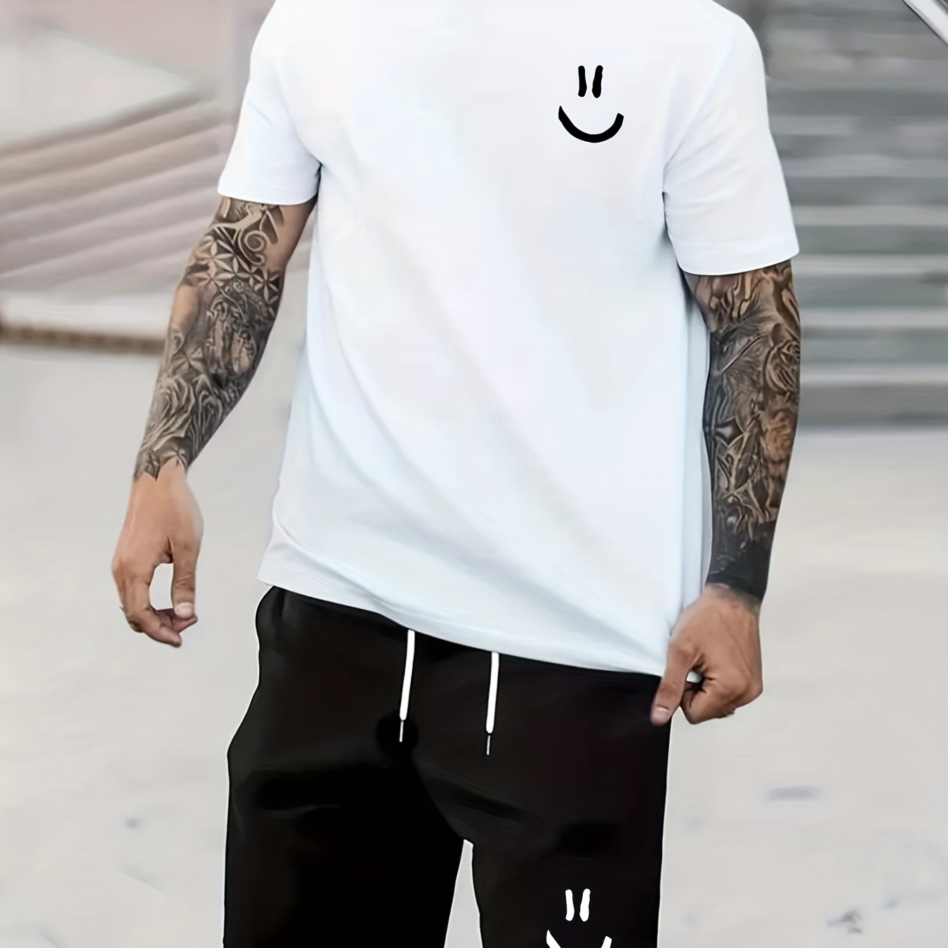 

Smile Print, Mens 2 Piece Outfits, Comfy T-shirt And Casual Drawstring Shorts Set For Summer, Men's Clothing