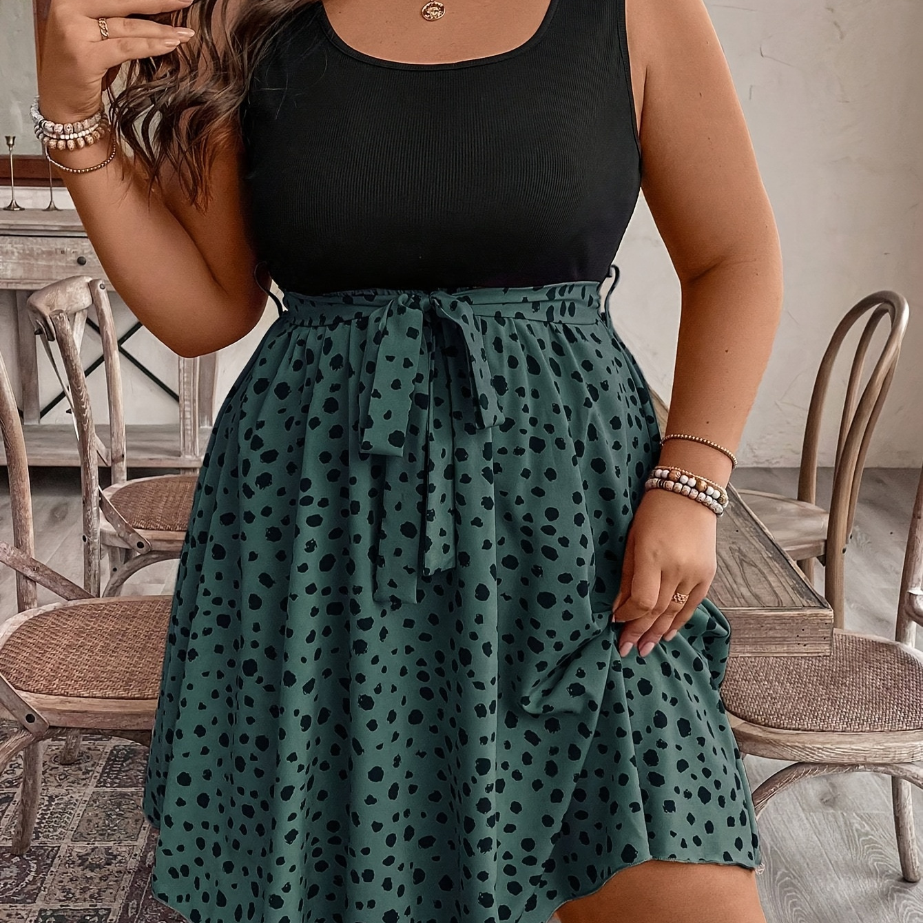 

1pc Plus Size Polka Dot Sleeveless Summer Dress With Belt Detail, Crew Neck, Woven Polyester Fabric, Non-stretch, Fitted Printed Skirt For Women