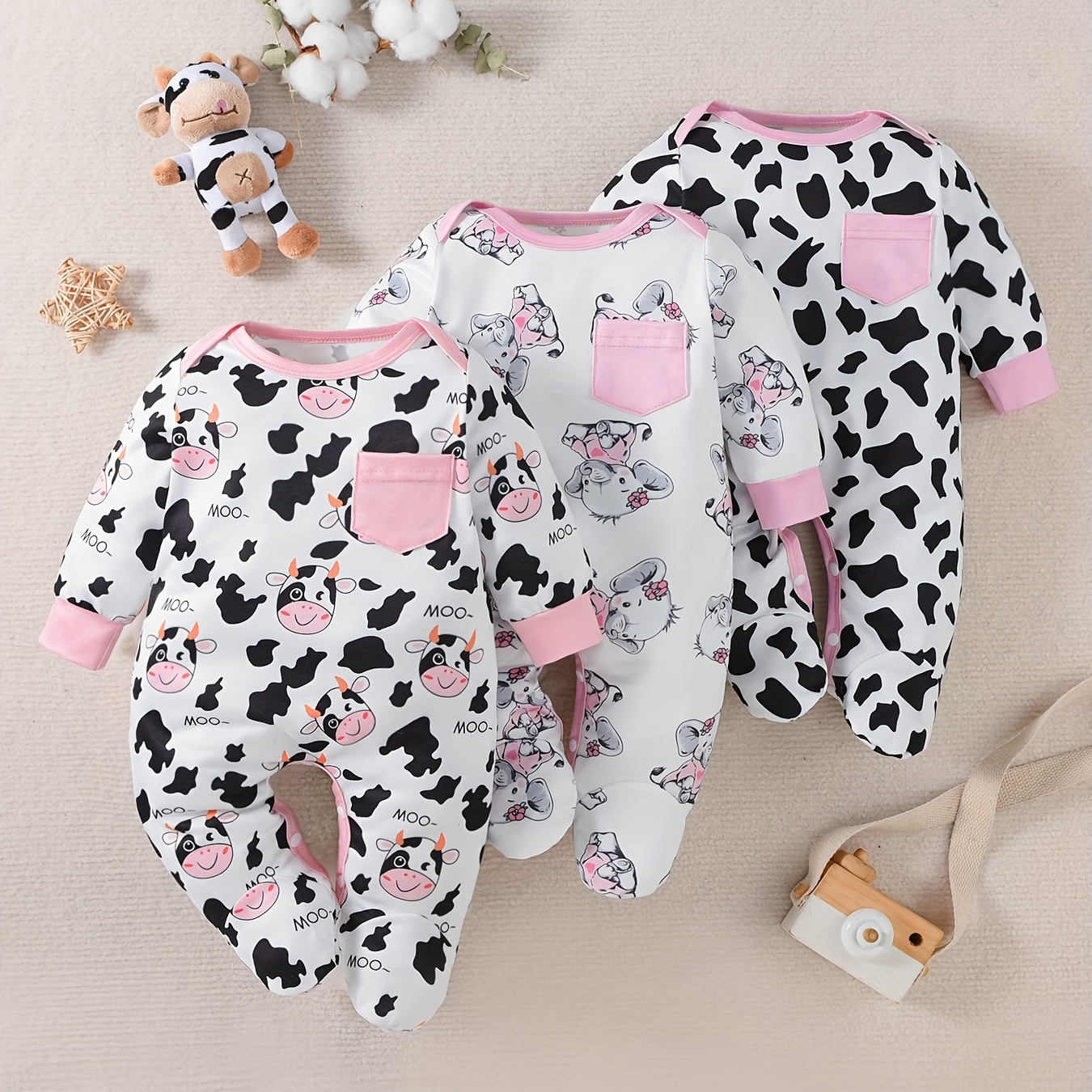 

Newborn Baby Girl Cute Cartoon Little Animal Print Footed Bodysuit 3pcs Set Decorated With Small Pockets